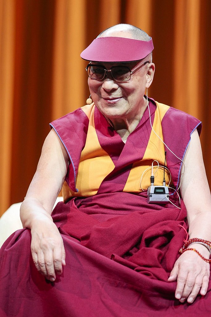 dalai-lama-1609-IV-8864large1518694244.jpg