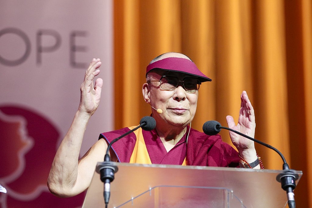 dalai-lama-1609-IV-8890large1518694254.jpg